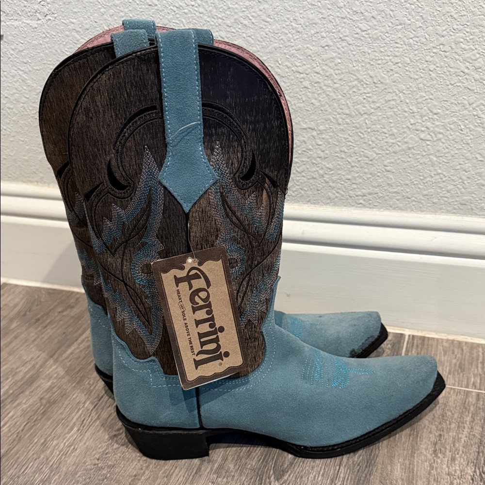 NWOB Ferrini Teal and Dark Brown Western Boots